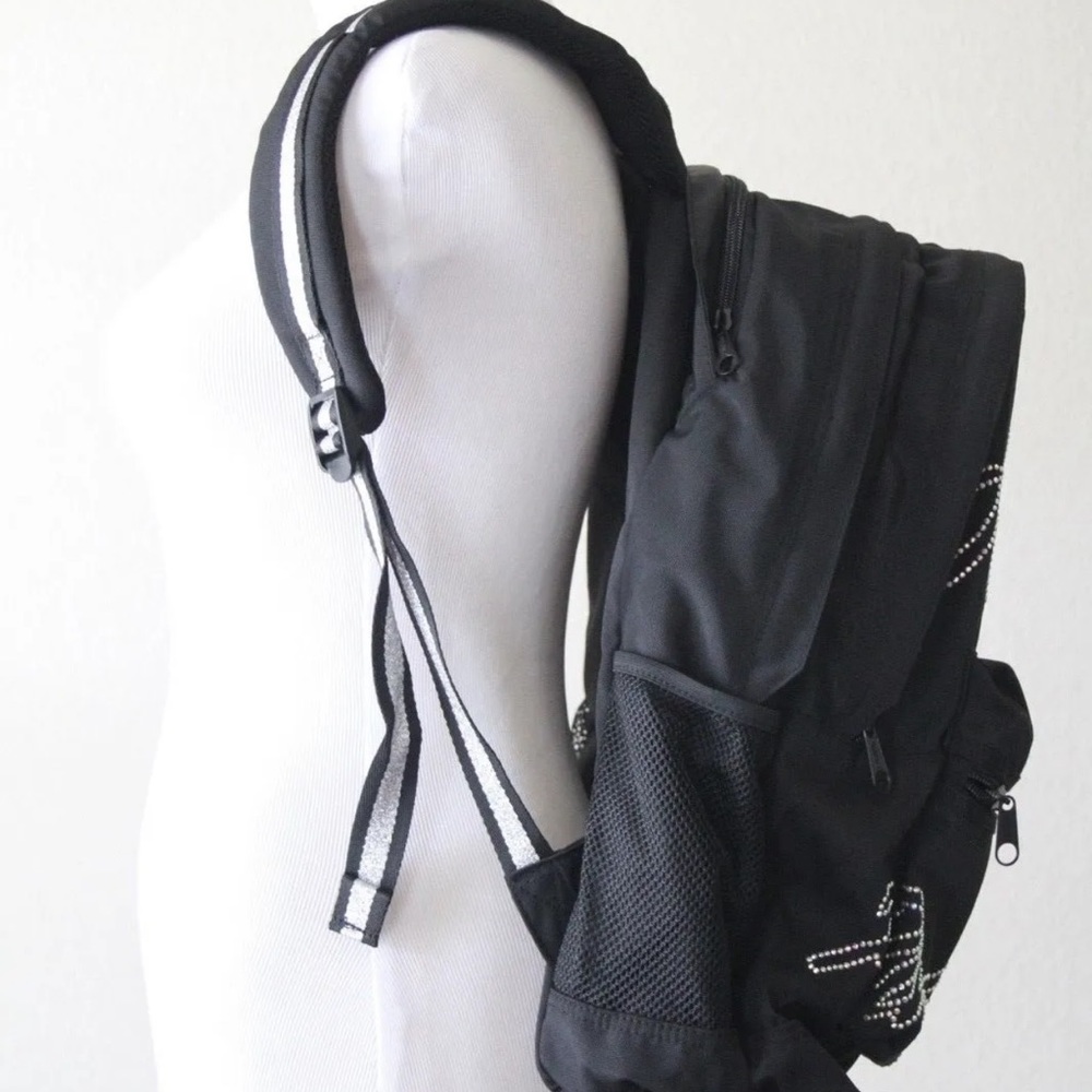 vs pink backpack - Picture 4 of 6